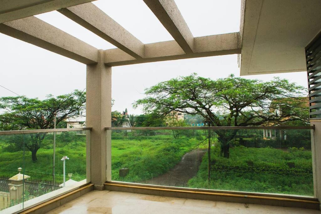 لونافالا Unit 4 By Red Stone Villas المظهر الخارجي الصورة