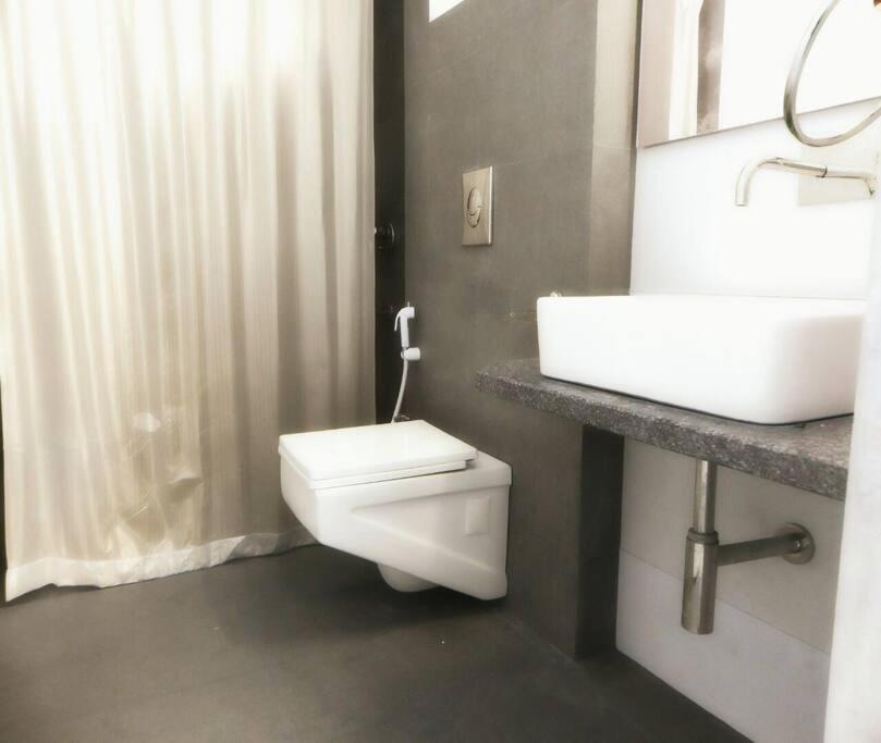 لونافالا Unit 4 By Red Stone Villas المظهر الخارجي الصورة