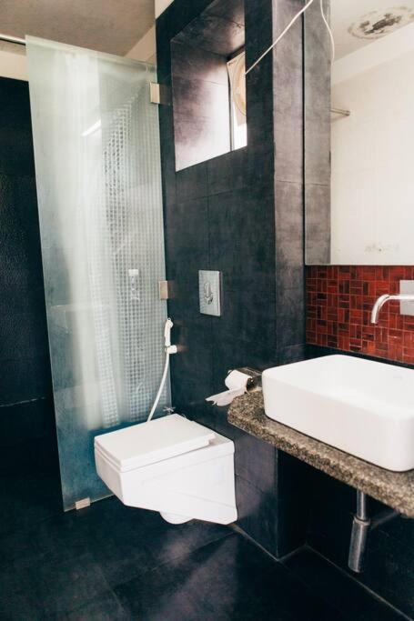 لونافالا Unit 4 By Red Stone Villas المظهر الخارجي الصورة